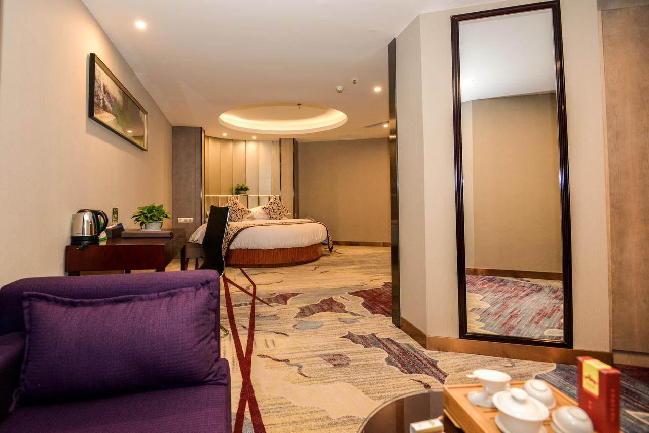 Days Hotel & Suites Shishi Quanzhou  Eksteriør billede